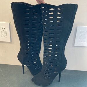 Qupid sz 6 tall black caged gladiator heeled boots